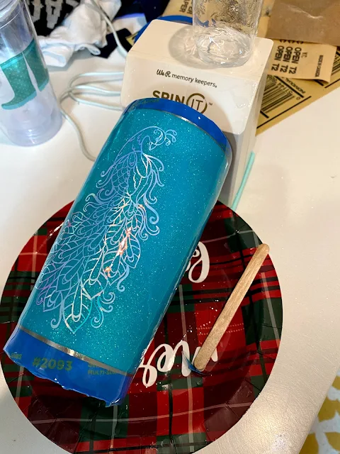 How to Make Glitter Tumblers with Epoxy for Beginners - Silhouette School